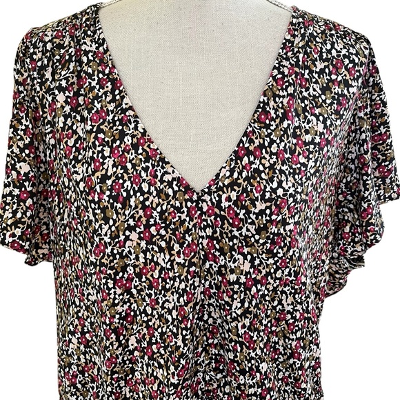 Lane Bryant Black with Ditsy Floral Print V-neck Flutter Sleeve Dress 18 - Picture 3 of 11